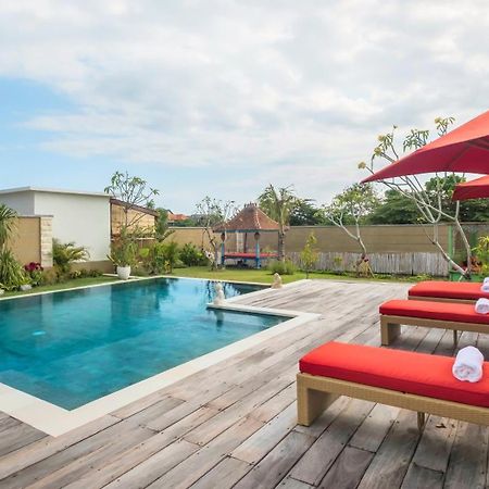 Villa Manggala - 13 Mins Walk To Berawa Beach Canggu Exterior foto